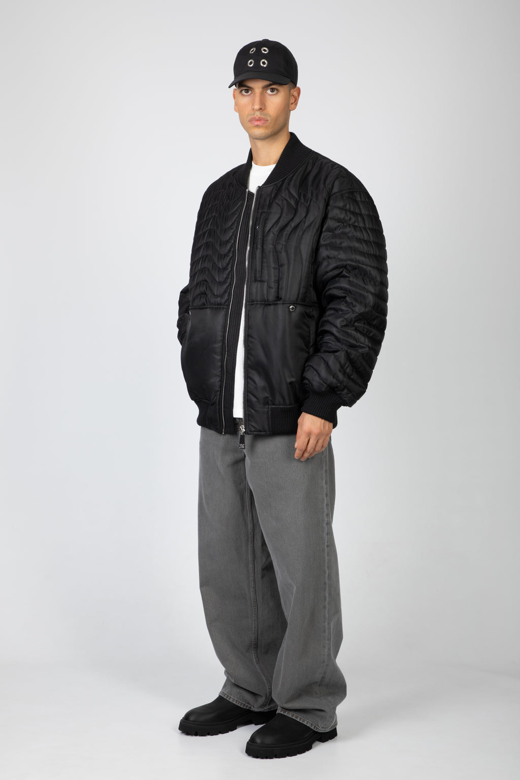 alt-image__Bomber-in-nylon-nero-con-imbottitura-ondulata---Bomber-Wave