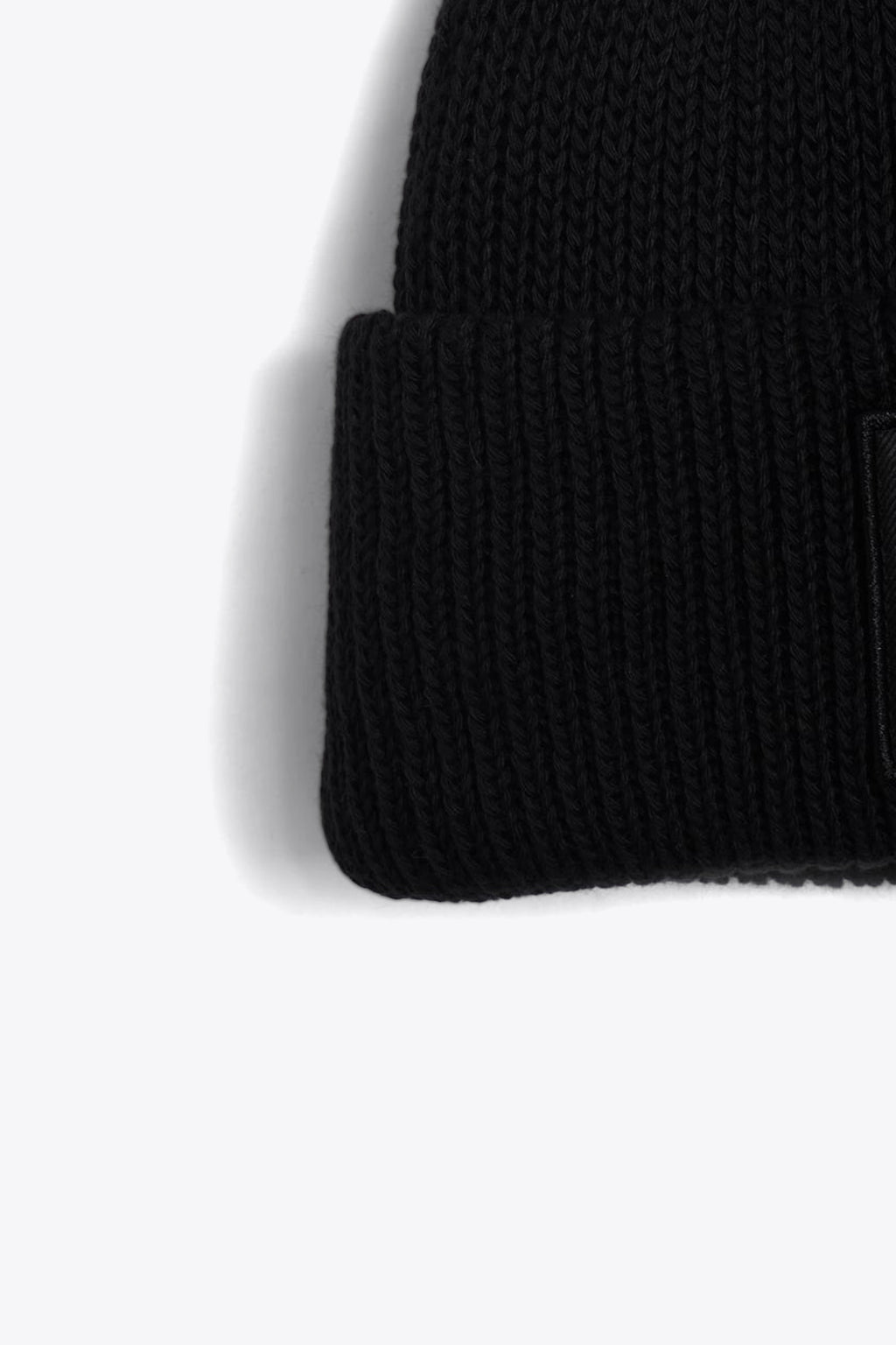 alt-image__Berretto-in-maglia-nero-con-logo---Explore-Beanie