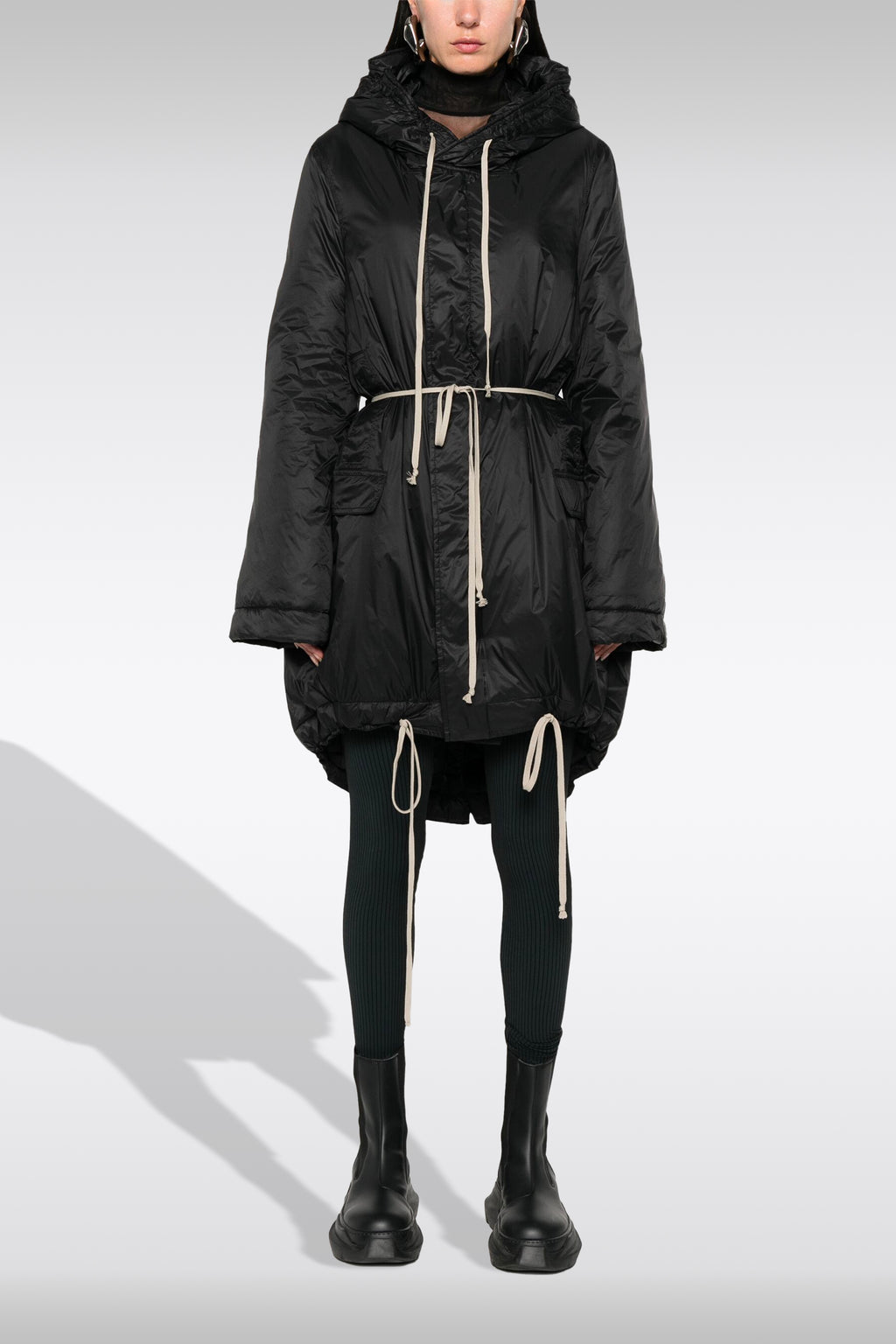 alt-image__Parka-in-nylon-nero-con-cappuccio---Fishtail-Parka