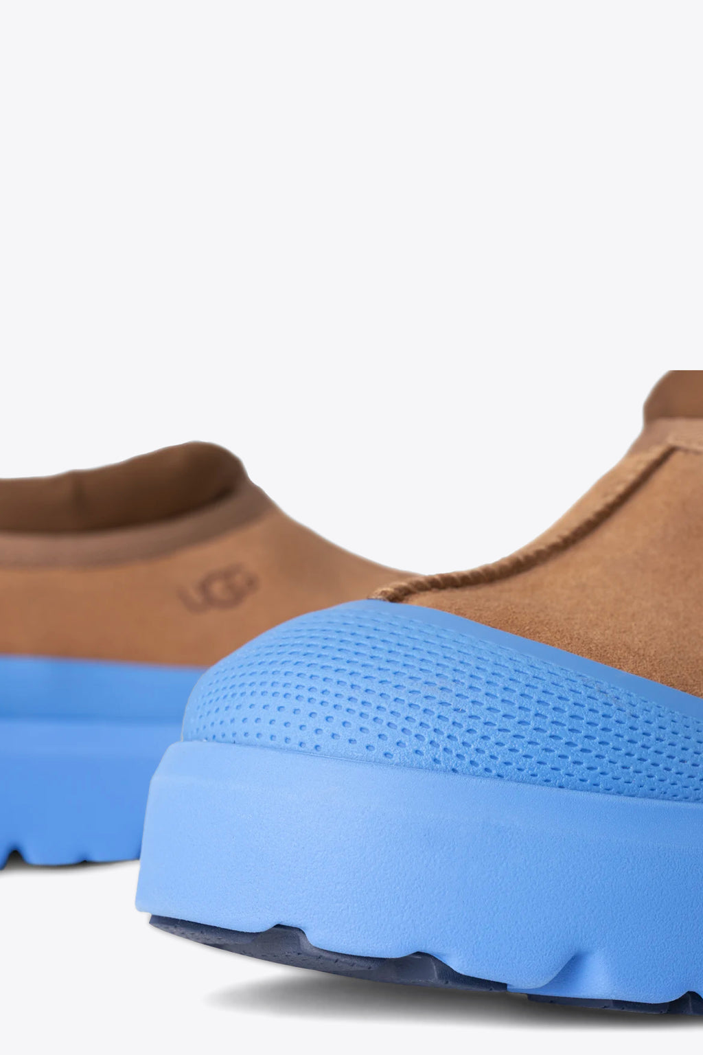 alt-image__Camel-suede-sneaker-with-light-blue-rubber-sole---M-Tasman-Weather-Hybrid