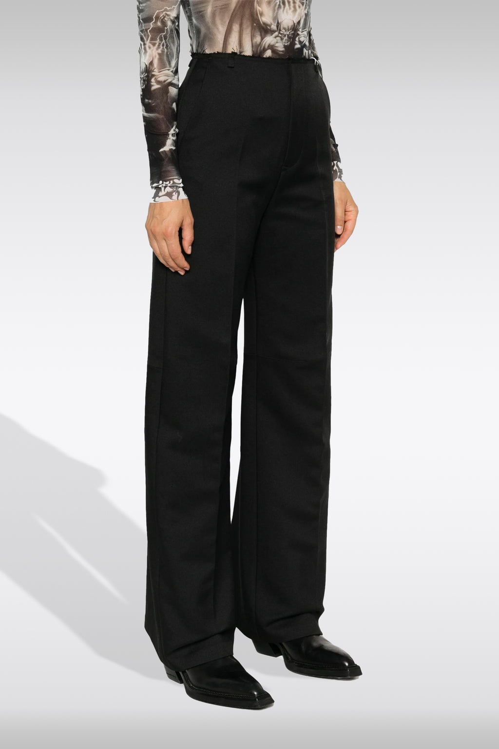 alt-image__Black-twill-tailored-pant-with-raw-cut-waist-