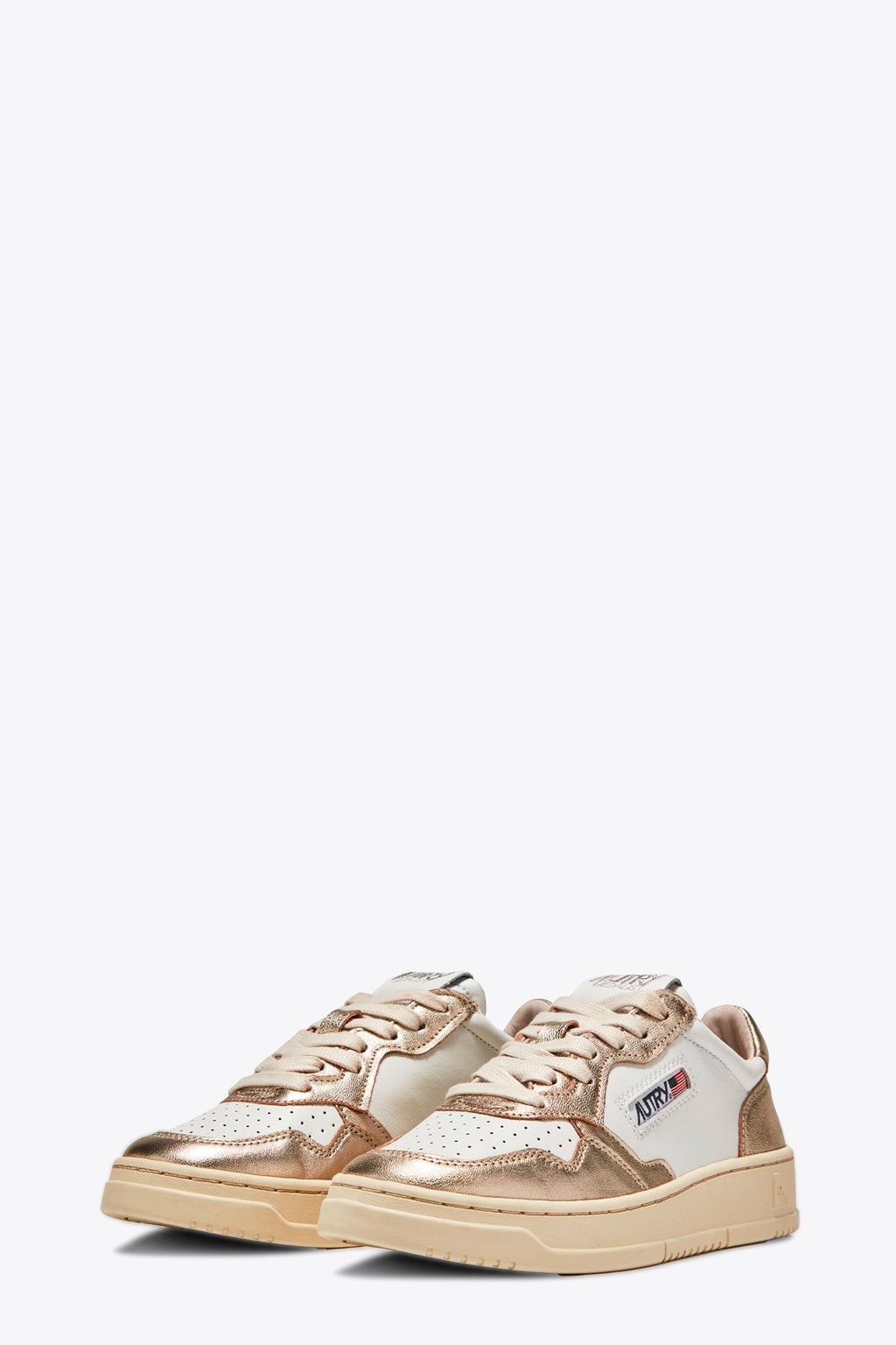 alt-image__White-and-gold-leather-low-sneaker---Medalist-