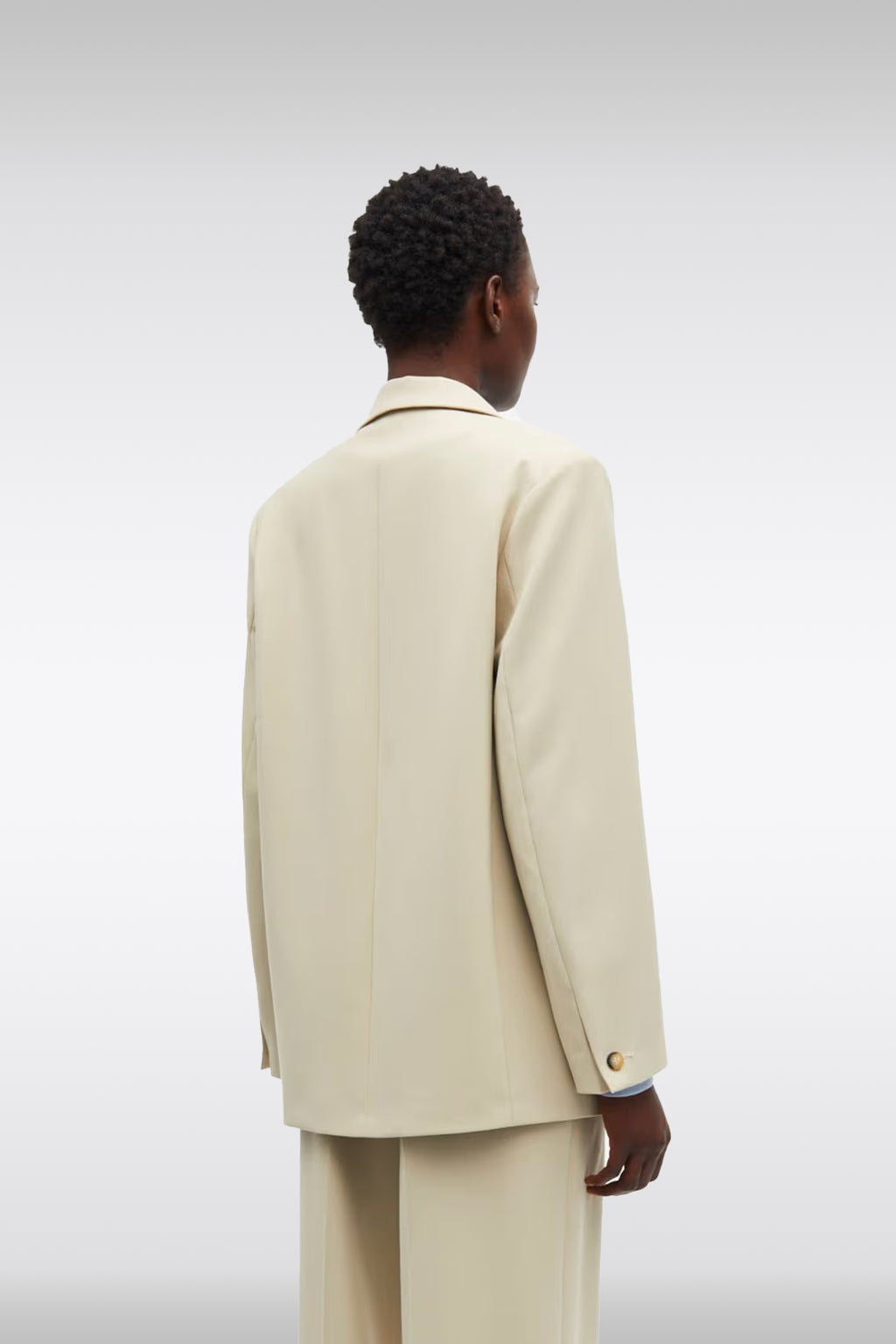 alt-image__Blazer-in-viscosa-beige-oversize---Haven-Blazer