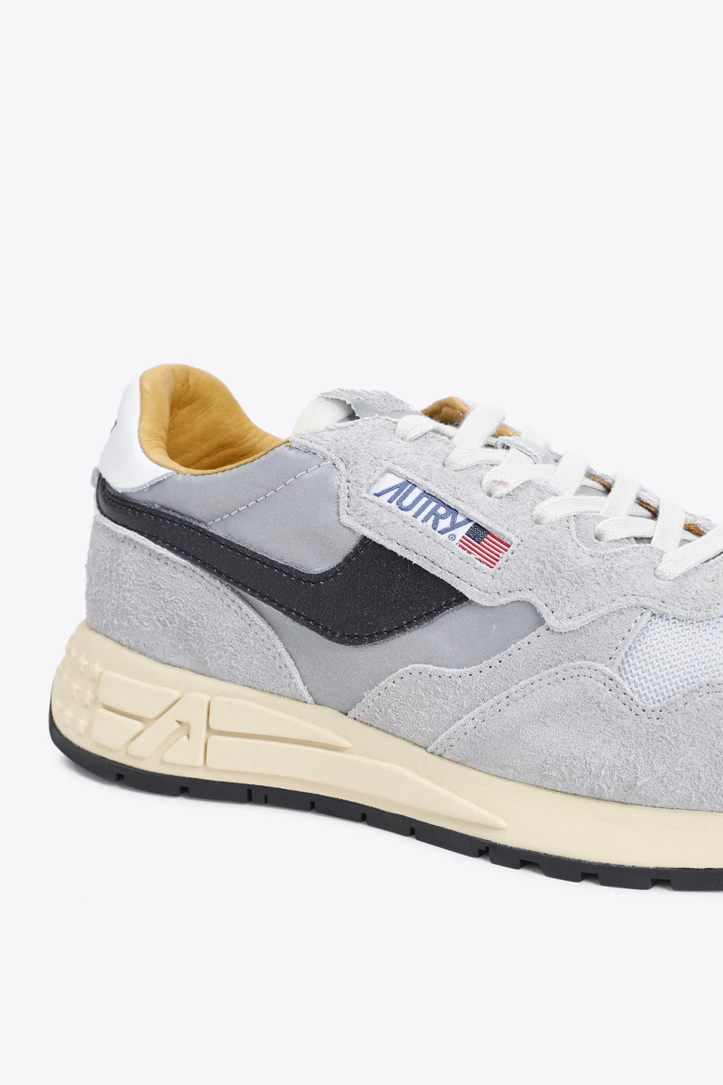 alt-image__Light-grey-nylon-and-suede-low-sneaker---Reelwind-Low