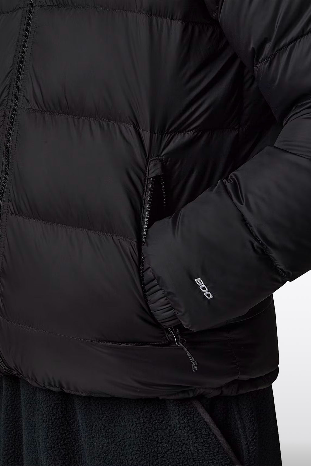 alt-image__Black-nylon-waterproof-down-jacket-with-raglan-sleeves---M-Hydrenalite-Down-Jacket-