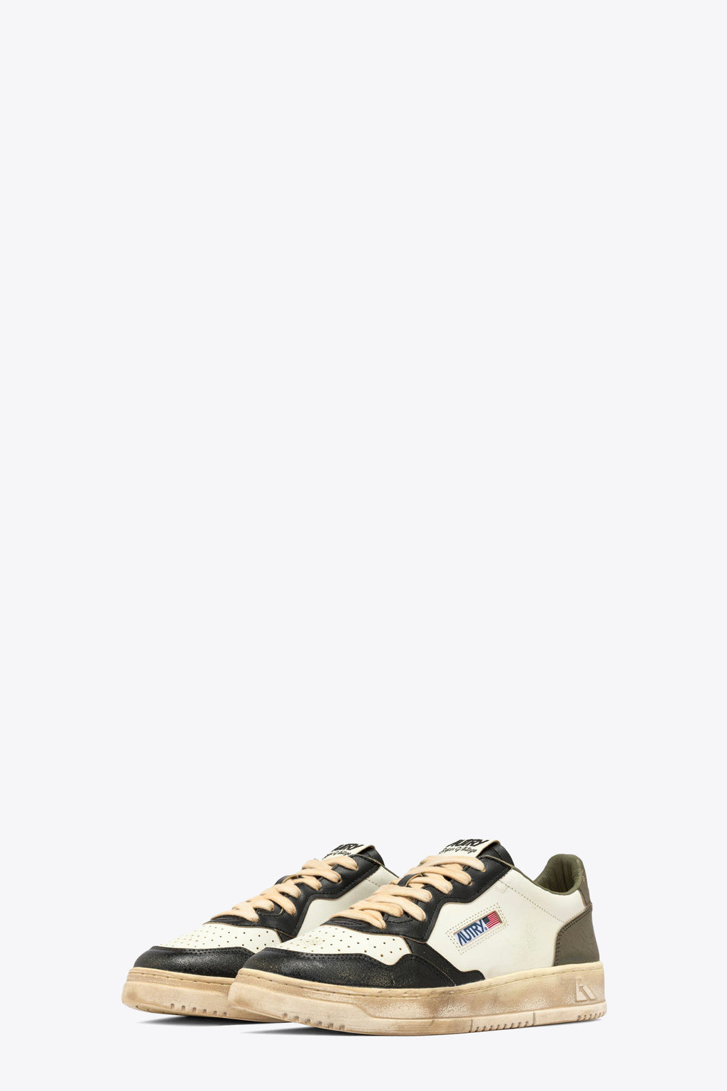 alt-image__Sneaker-bassa-in-pelle-invecchiata-bianca,-grigia-e-nera--Super-Vintage-Low