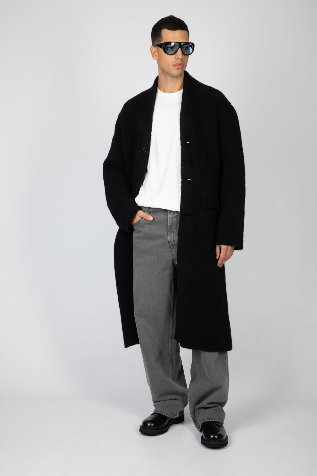 alt-image__Black-bouclè-wool-coat-with-shawl-collar