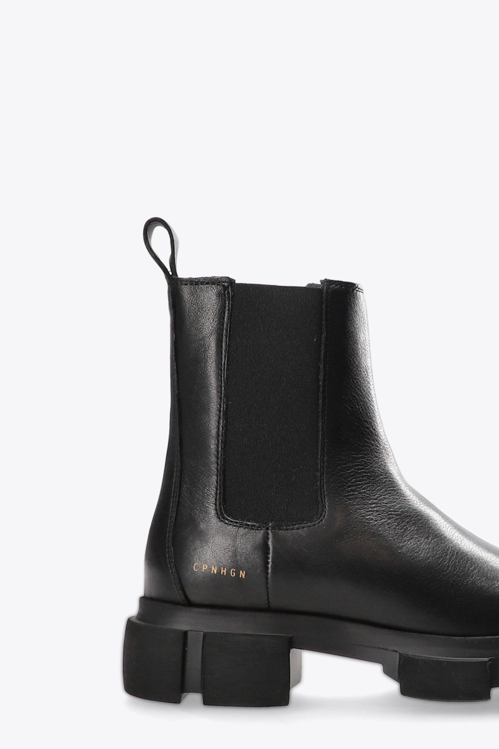 alt-image__Black-leather-chelsea-boots