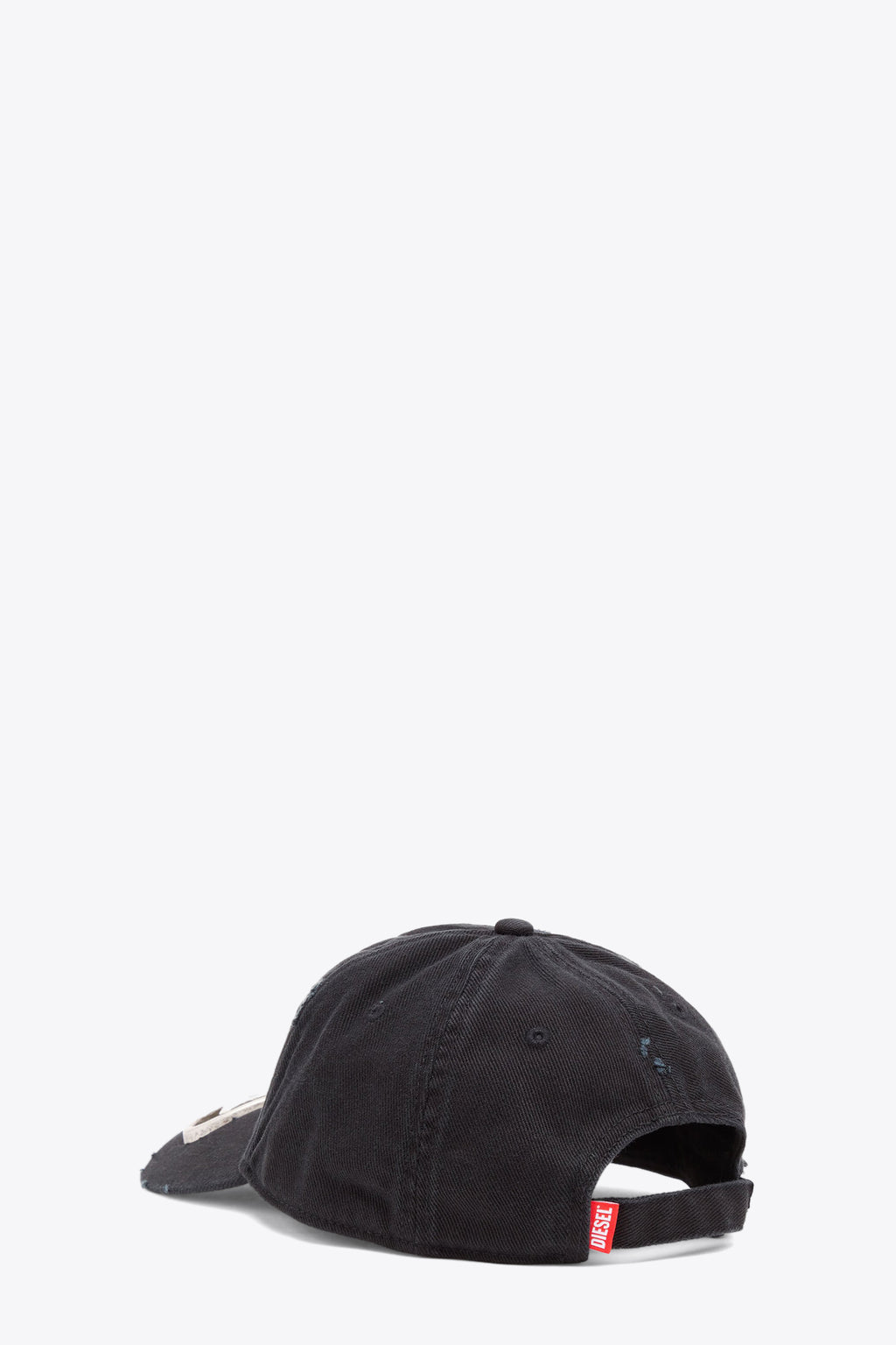 alt-image__Cappello-in-twill-nero-con-visiera-e-logo-Oval-D-in-metallo---C-Beast-A1