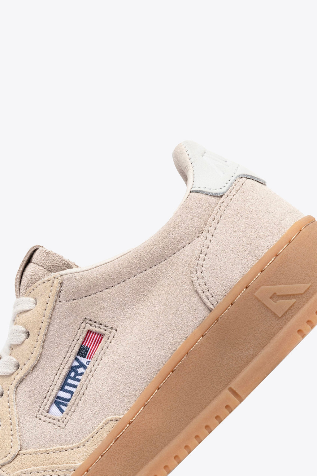 alt-image__Sneaker-bassa-in-suede-bicolore-ecrù-e-sabbia---Medalist-Low