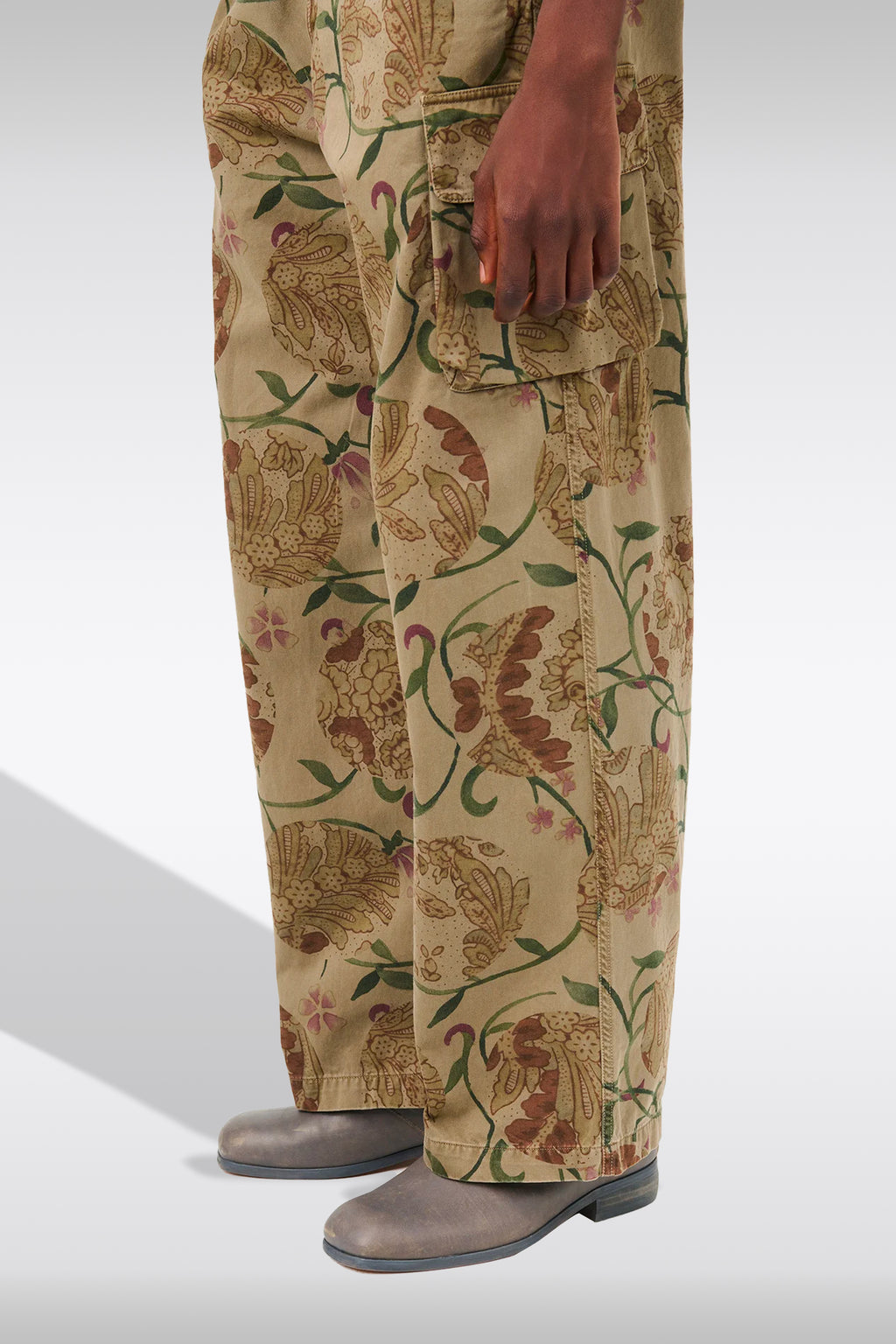 alt-image__Khaki-green-cotton-cargo-pant-with-floral-print---Mount-Cargo