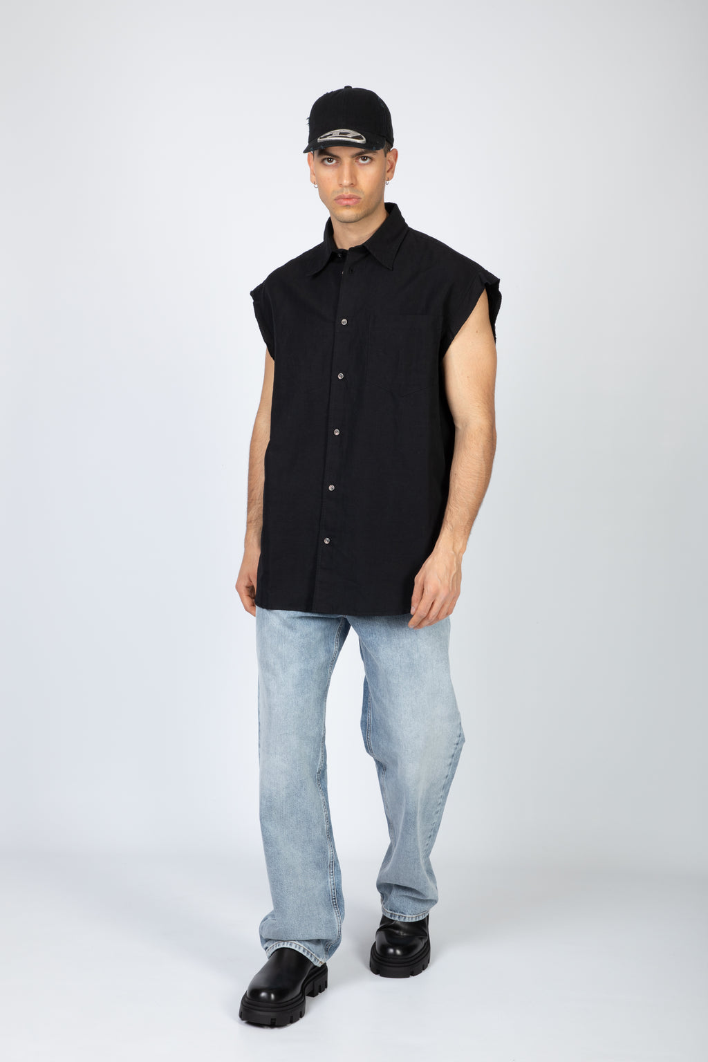 alt-image__Black-linen-blend-sleeveless-shirt---S-Simens
