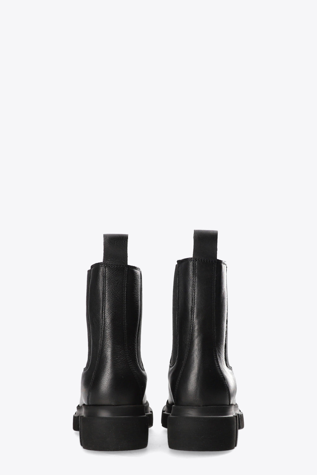 alt-image__Black-leather-chelsea-boots