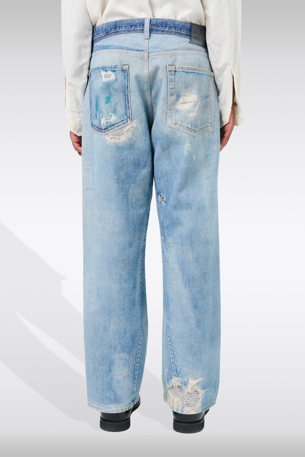 alt-image__Jeans-blu-chiaro-con-stampa-digitale---Third-cut