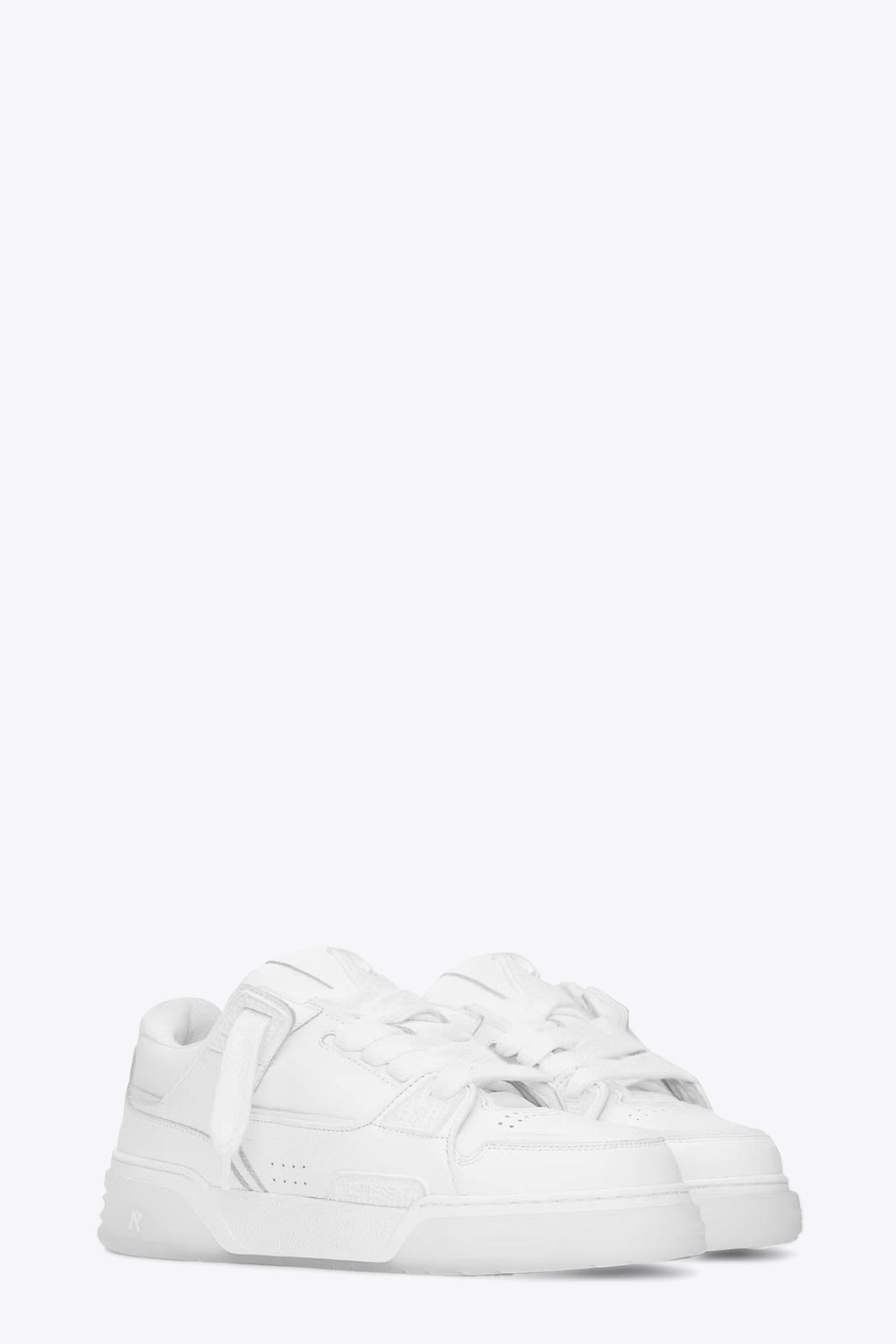 alt-image__Sneaker-bassa-in-pelle-bianca-con-lacci-grossi---Studio-Sneaker