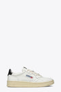 White leather low sneaker with black back tab - Medalist Low  