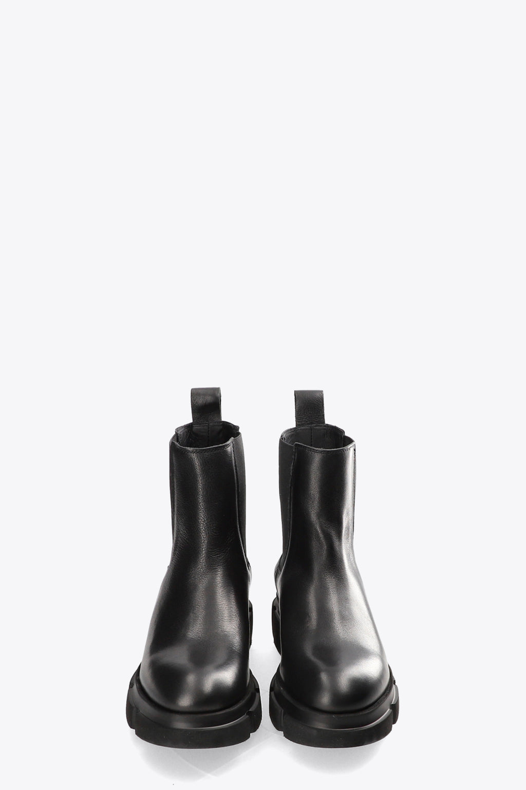 alt-image__Black-leather-chelsea-boots