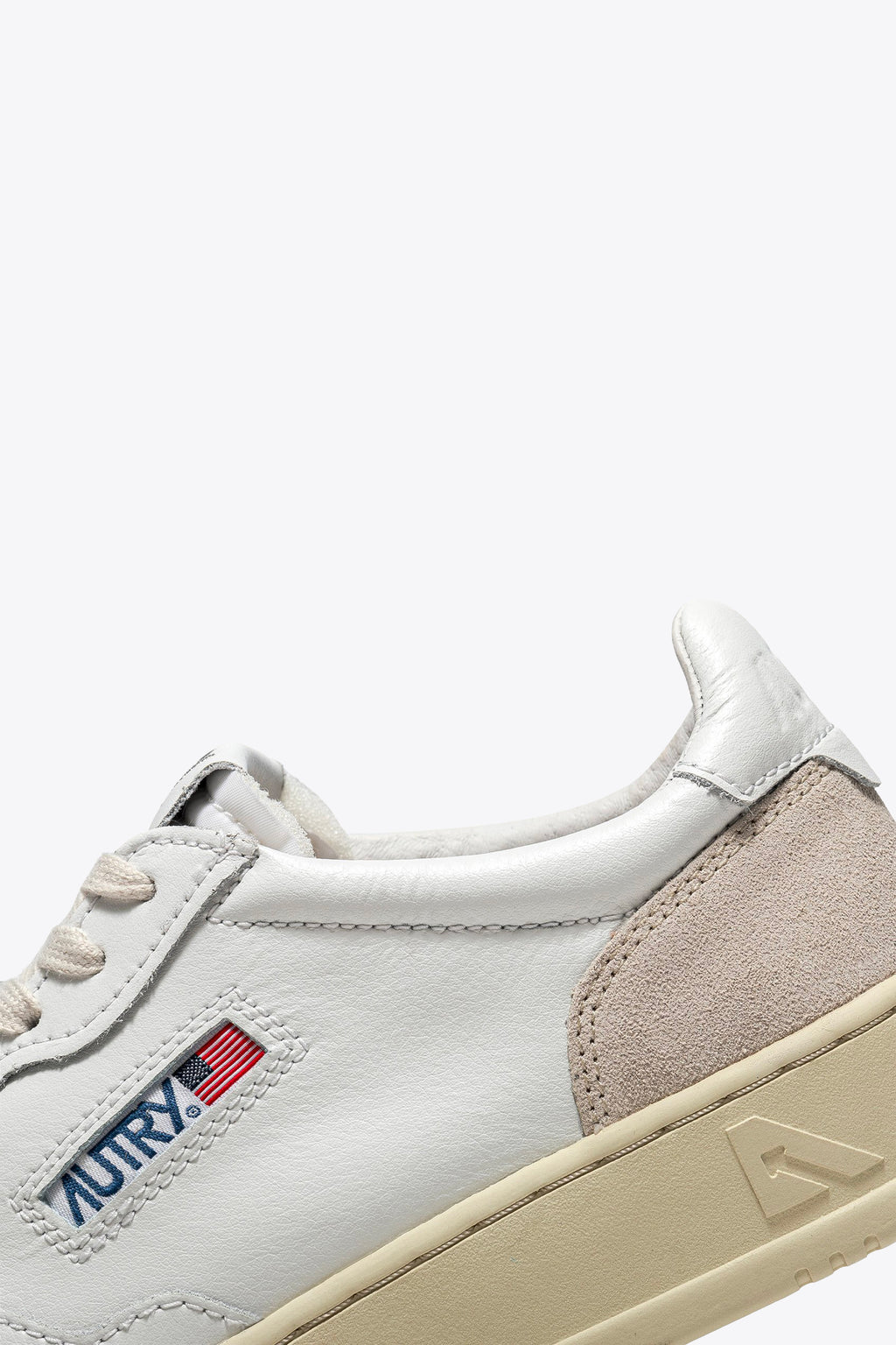 alt-image__White-leather-and-suede-low-sneaker---Medalist-Low-