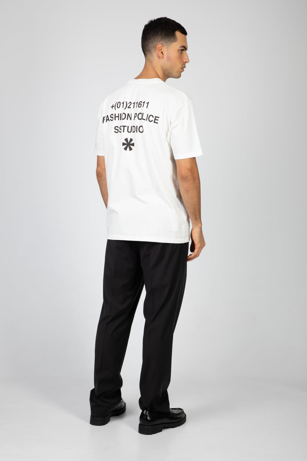 alt-image__Off-white-cotton-t-shirt-with-back-print---Fashion-police-tee