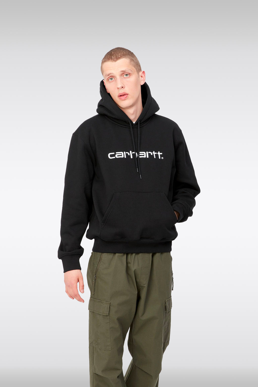 alt-image__Felpa-nera-con-cappuccio-e-logo-ricamato-frontale---Hooded-Carhartt-Sweatshirt