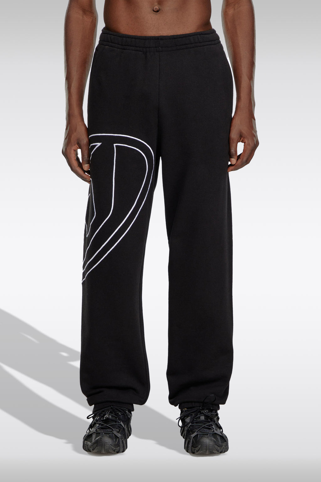 alt-image__Pantalone-nero-in-felpa-con-logo-Oval-D-ricamato---P-Marky-Megoval-D