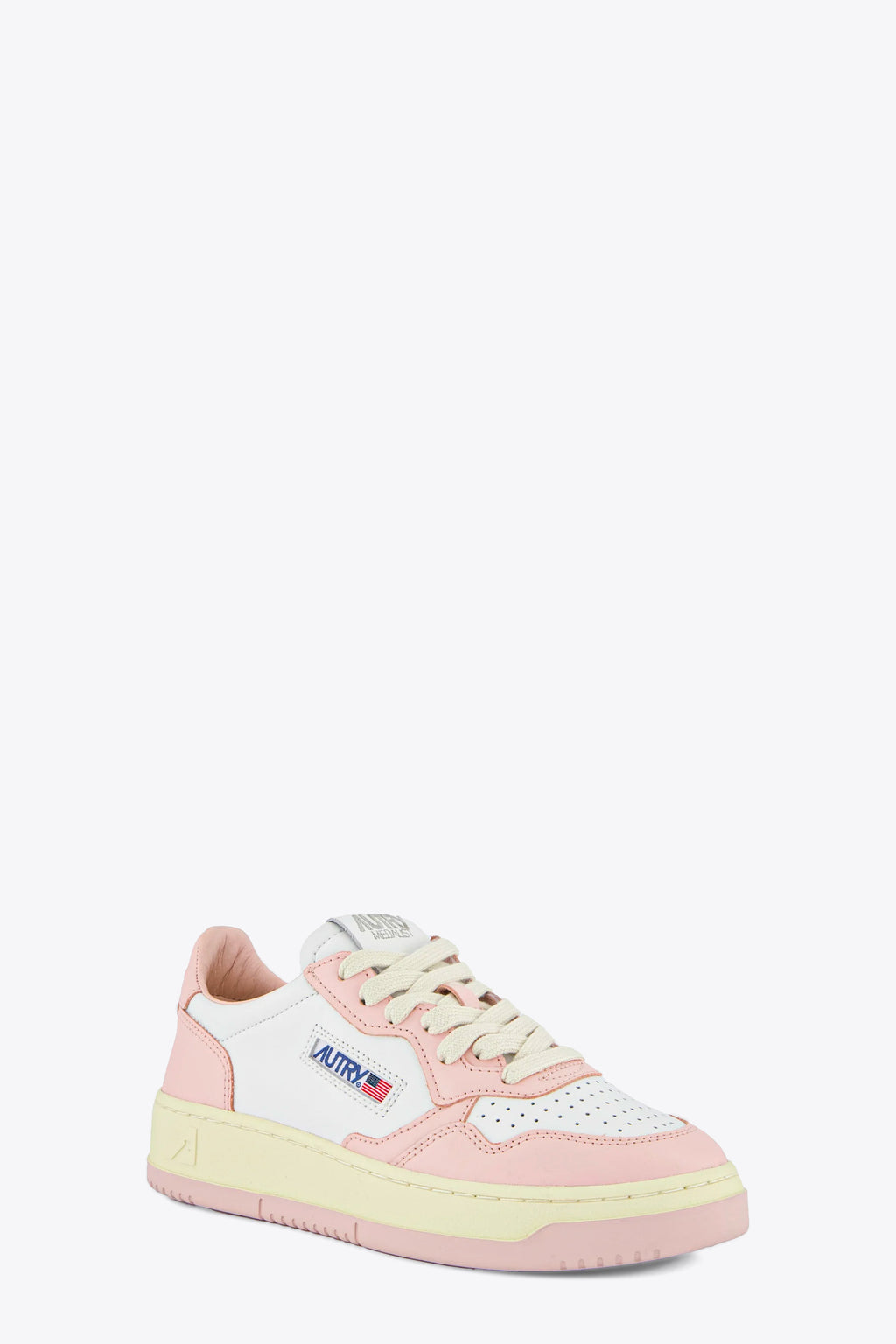 alt-image__Baby-pink-and-white-leather-low-sneaker---Medalist-Low