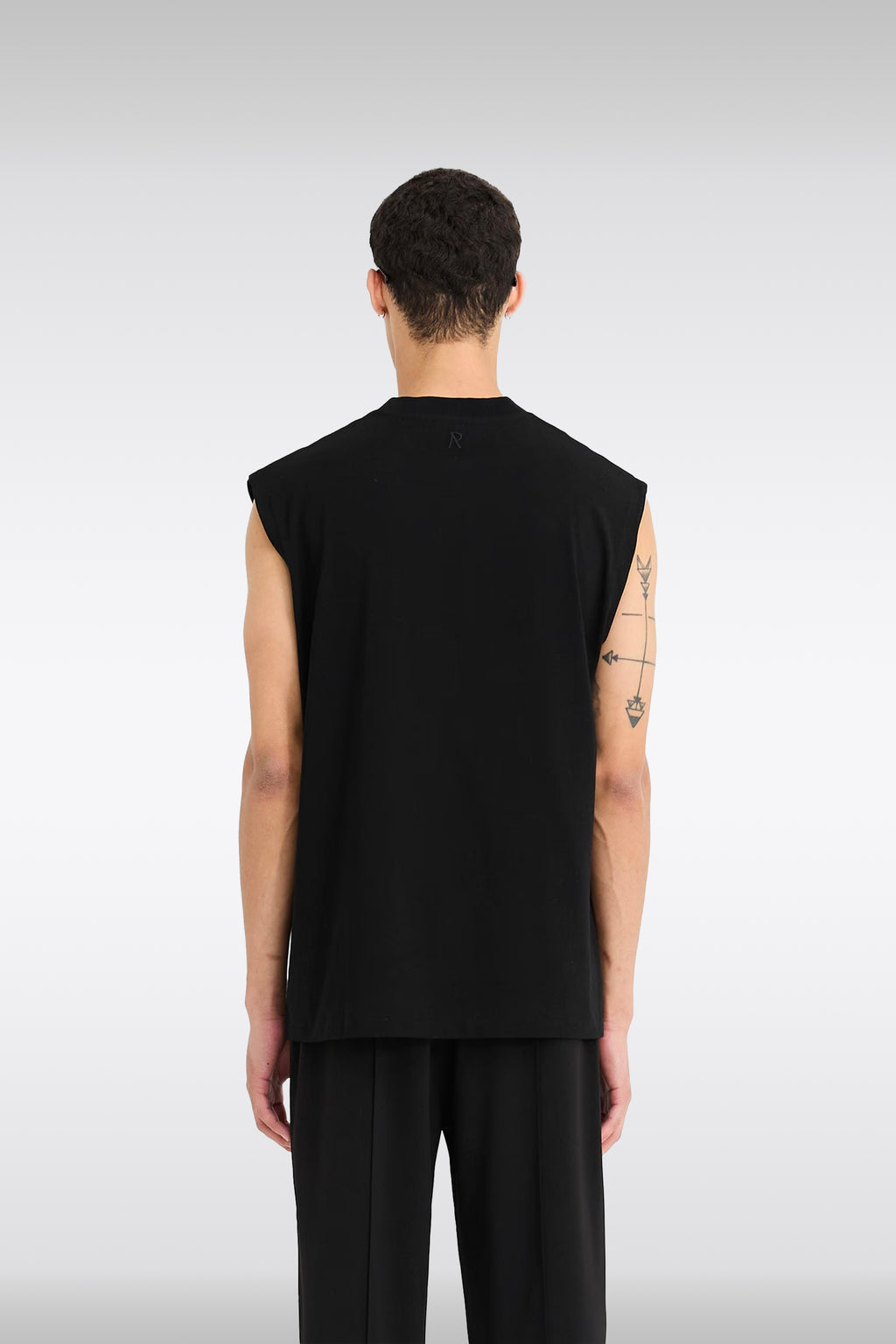 alt-image__Black-cotton-oversized-sleeveless-t-shirt---Initial-Tank