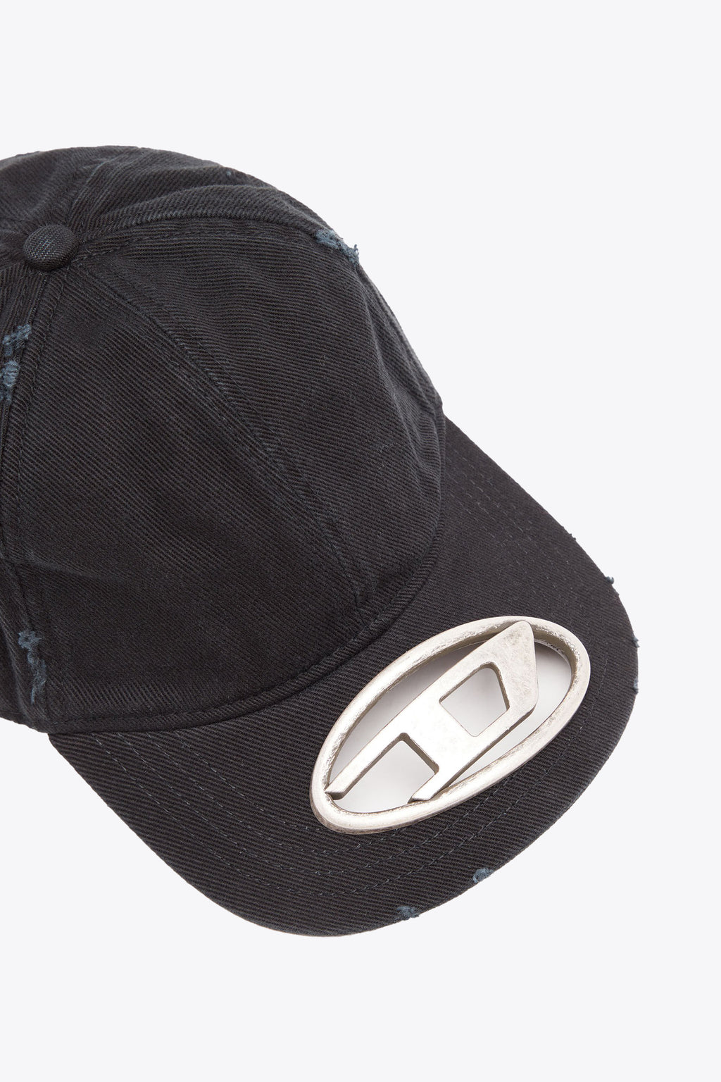 alt-image__Cappello-in-twill-nero-con-visiera-e-logo-Oval-D-in-metallo---C-Beast-A1