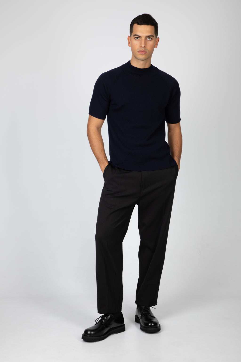 alt-image__Black-technical-wool-trousers-with-wide-leg