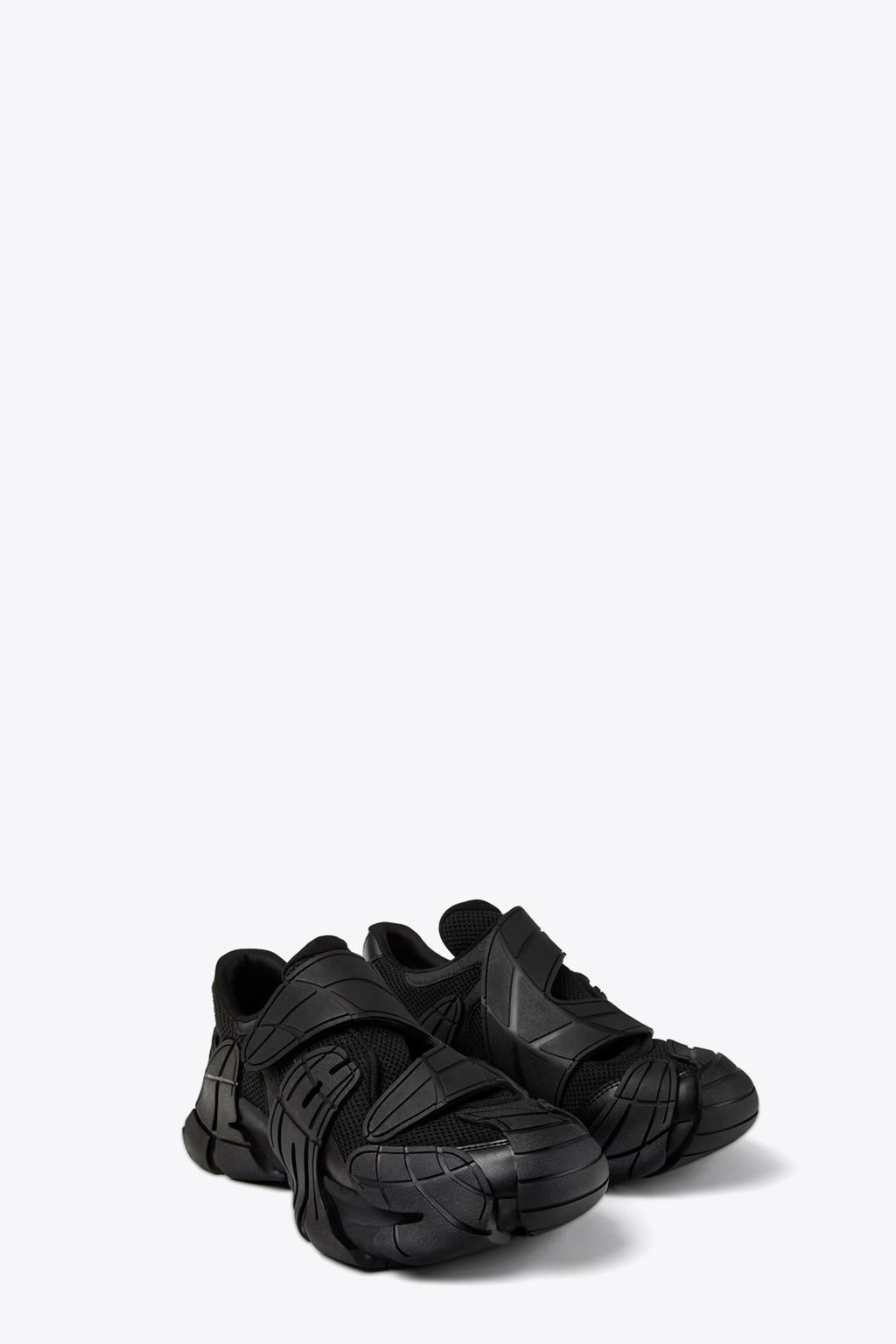 alt-image__Black-mesh-and-rubber-low-sneaker-with-velcro-straps-closure---Tormenta