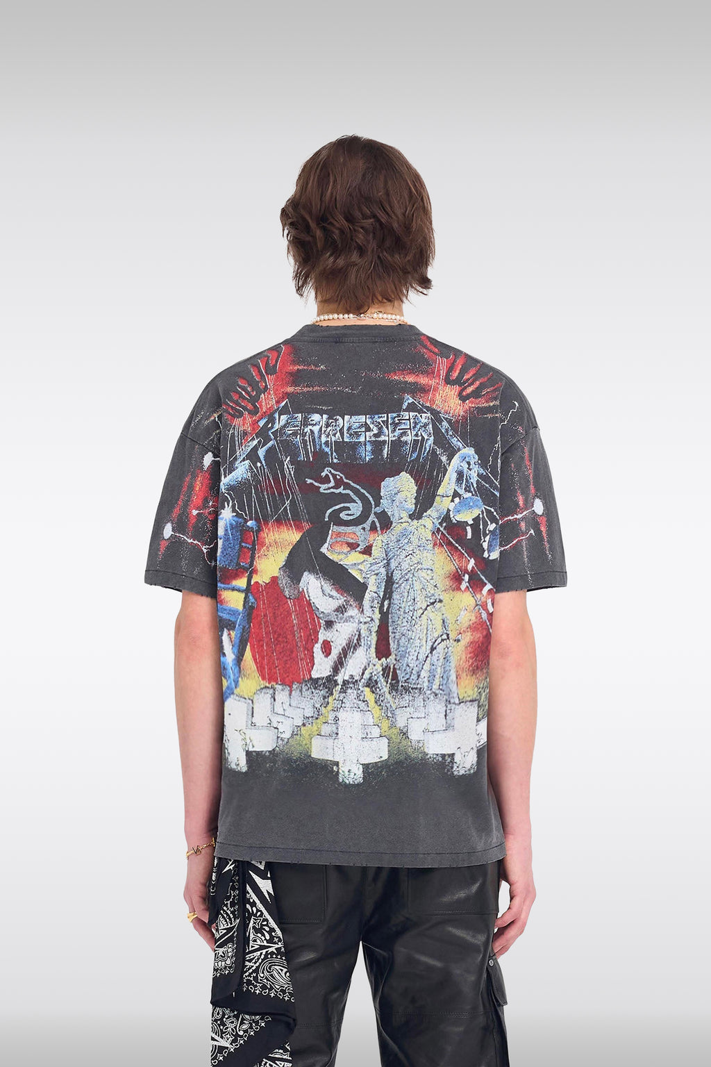 alt-image__T-shirt-grigia-in-cotone-lavato-con-stampa-grafica---Metallica-Master-Of-Puppets-T-Shirt