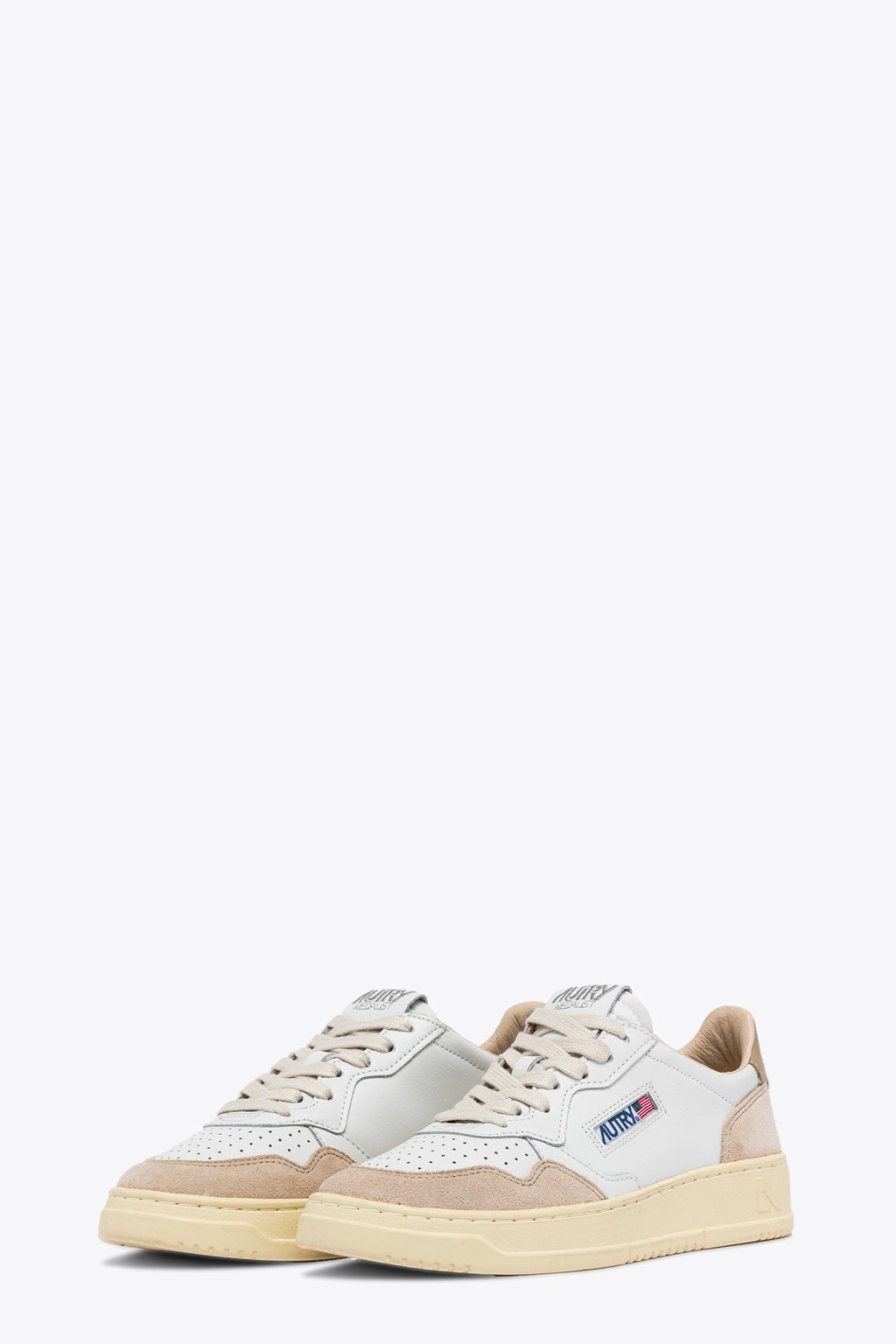 alt-image__Sneakers-bassa-in-pelle-bianca-con-dettagli-in-suede-e-tab-beige---Medalist-Low