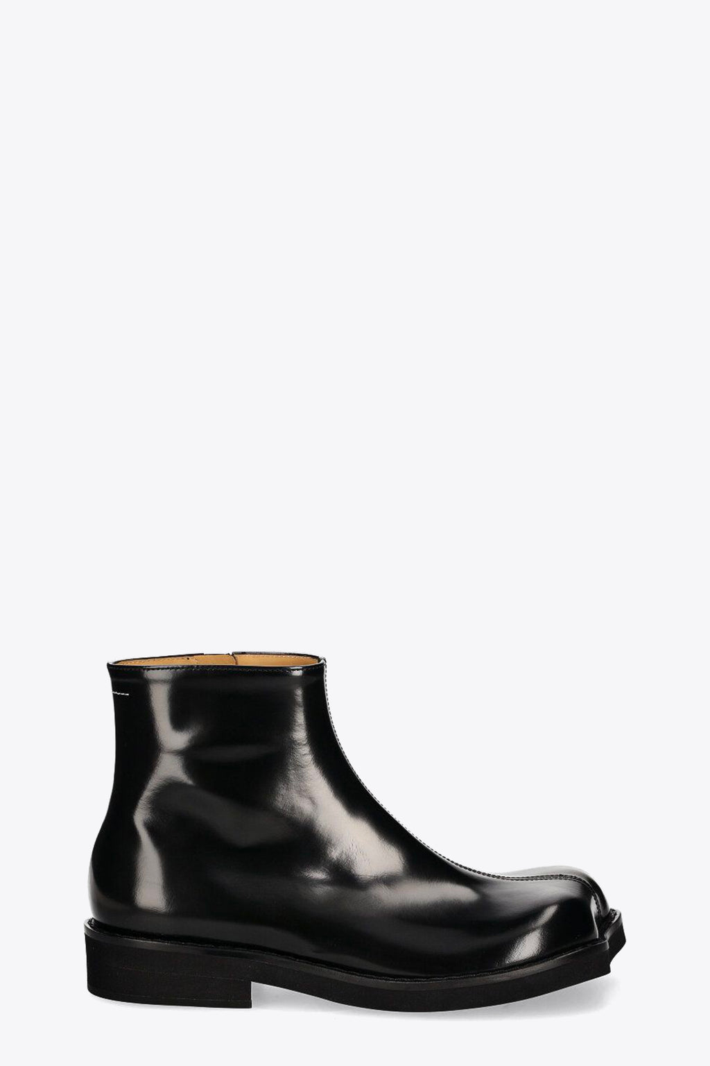 alt-image__Black-leather-ankle-boots-with-anatomic-toe