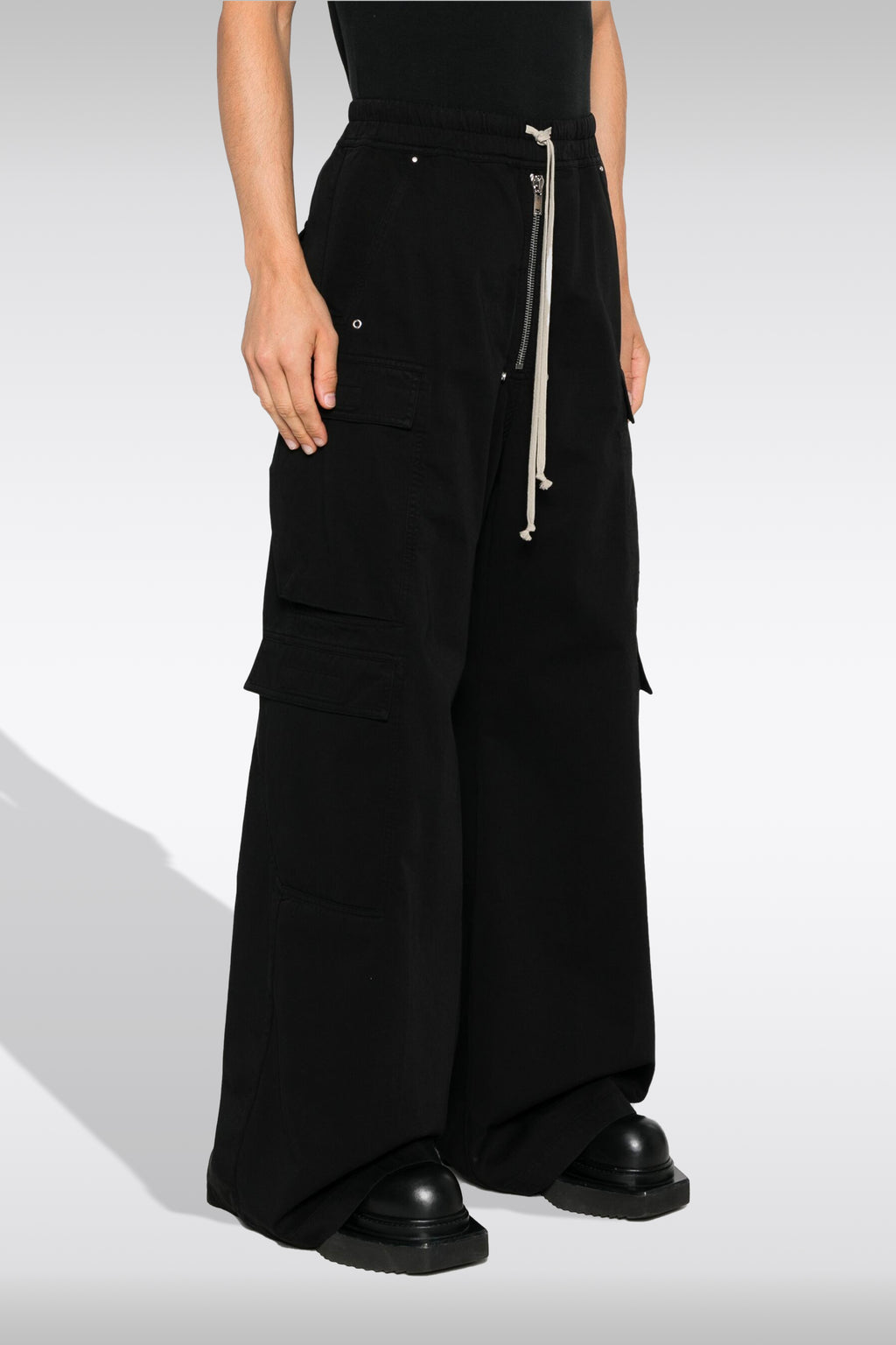 alt-image__Pantalone-baggy-cargo-in-twill-di-cotone-nero---Double-Cargo-Jumbo-Belas